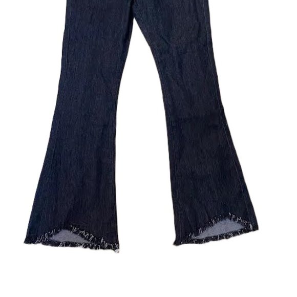 NWT 15 FIFTEEN Women High Rise BLACK FRAYED HEM CROPPED FLARE Jeans Mineral Wash - Picture 4 of 8